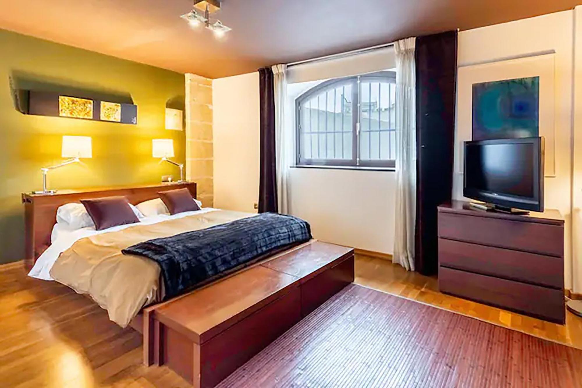 דירות חרז Artqhost Jerez Huge Loft & Free Parking מראה חיצוני תמונה